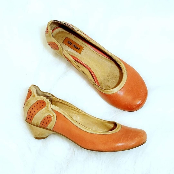 Miz Mooz Athena Pumps - Picture 2 of 5